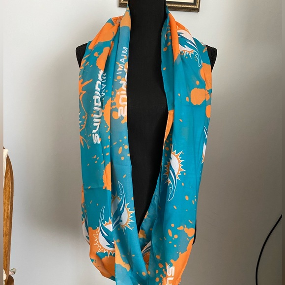 Miami Dolphins Infinity Scarf New! - Picture 3 of 10